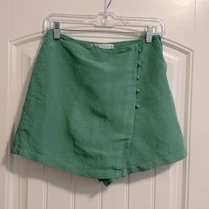 Zara skort- green.  Size XS. NWT